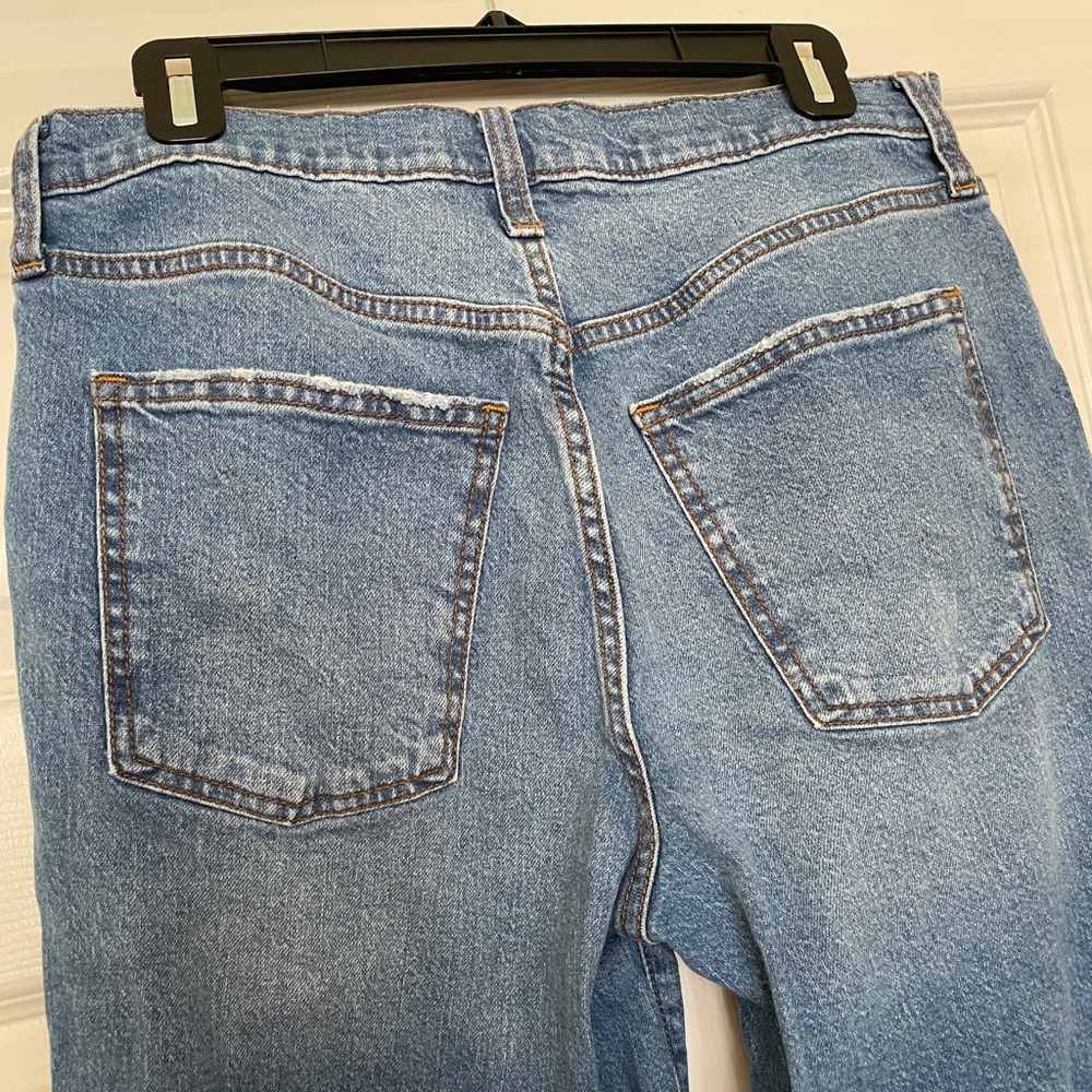 •Universal Thread• High Rise 90s Straight Jeans - Picture 5 of 5